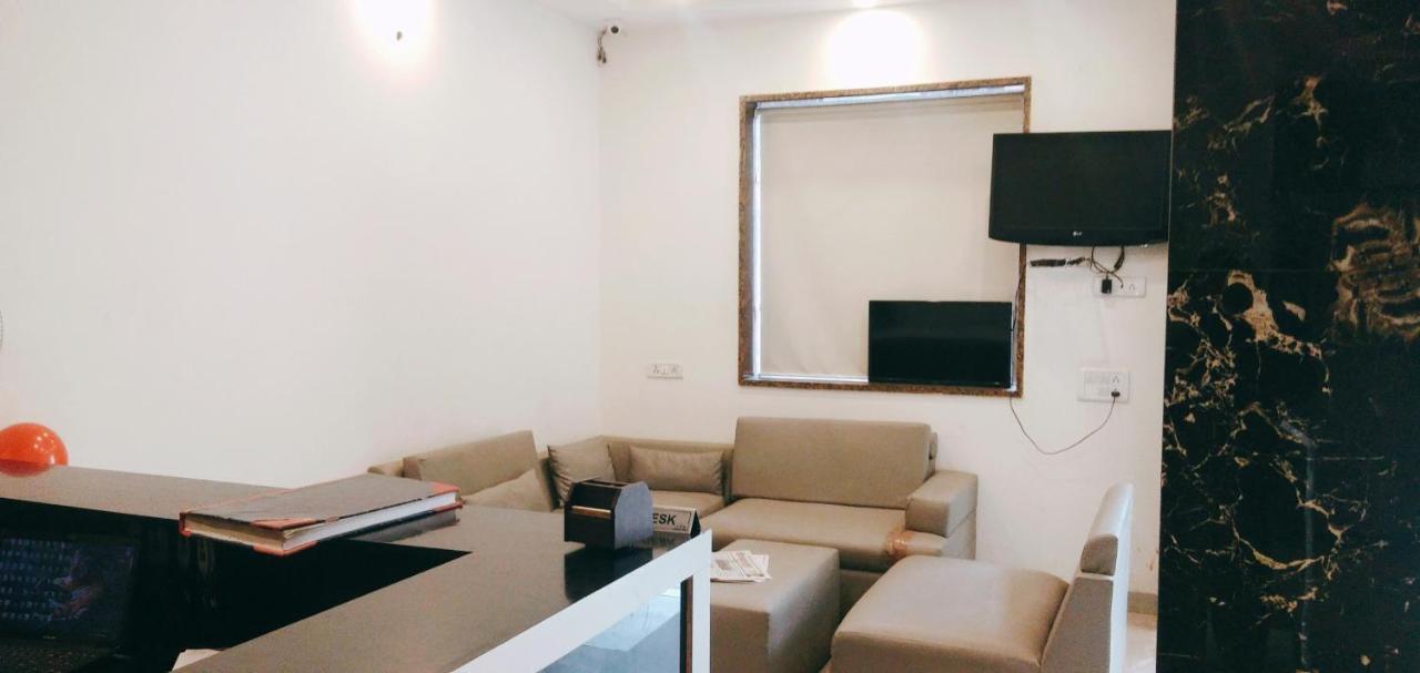 Hotel Golden Bliss At New Delhi Airport Bagian luar foto